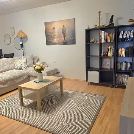 Spacious In Supeluse Area Lejlighed *