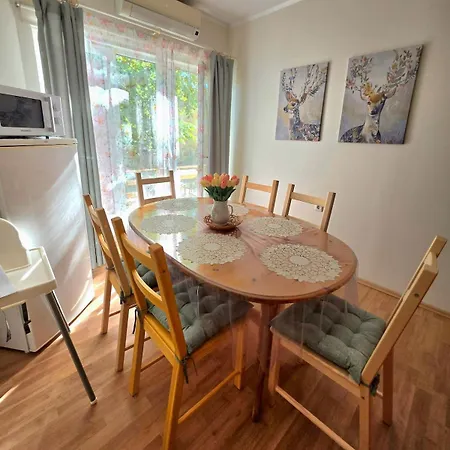 Spacious In Supeluse Area Lejlighed *