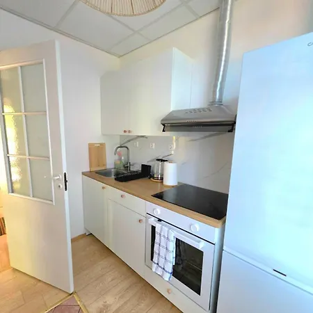 Spacious In Supeluse Area Lejlighed