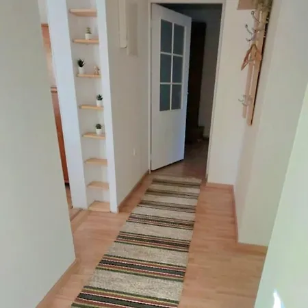 Spacious In Supeluse Area Lejlighed
